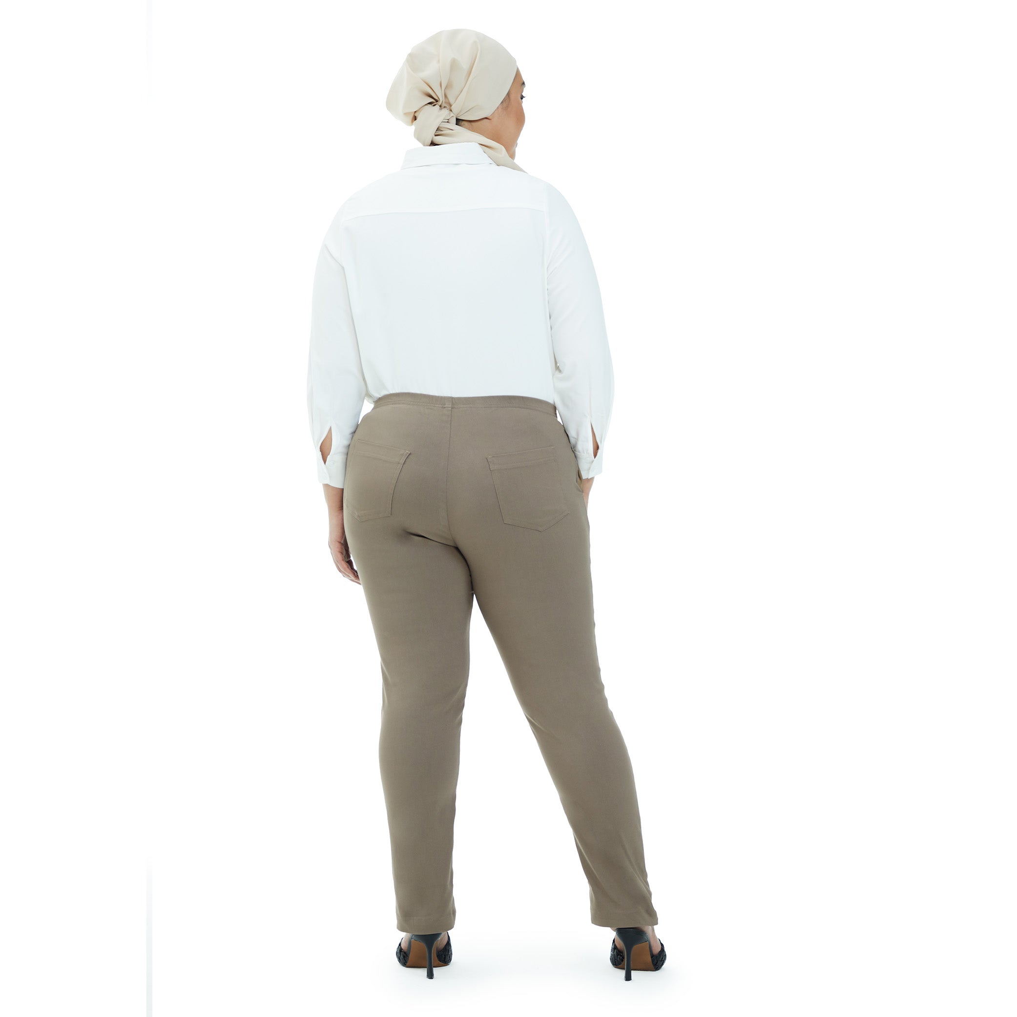 Signature Ultra-Stretch Long Pants